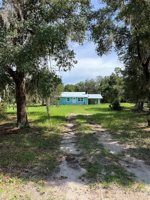 Photo of 115 Patrician Place, Satsuma, FL 32189 (MLS # V4945040)