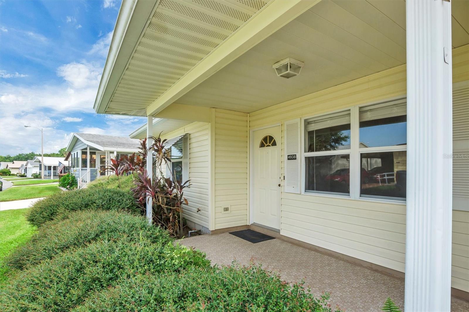 COLONNADES PH 01 - Residential