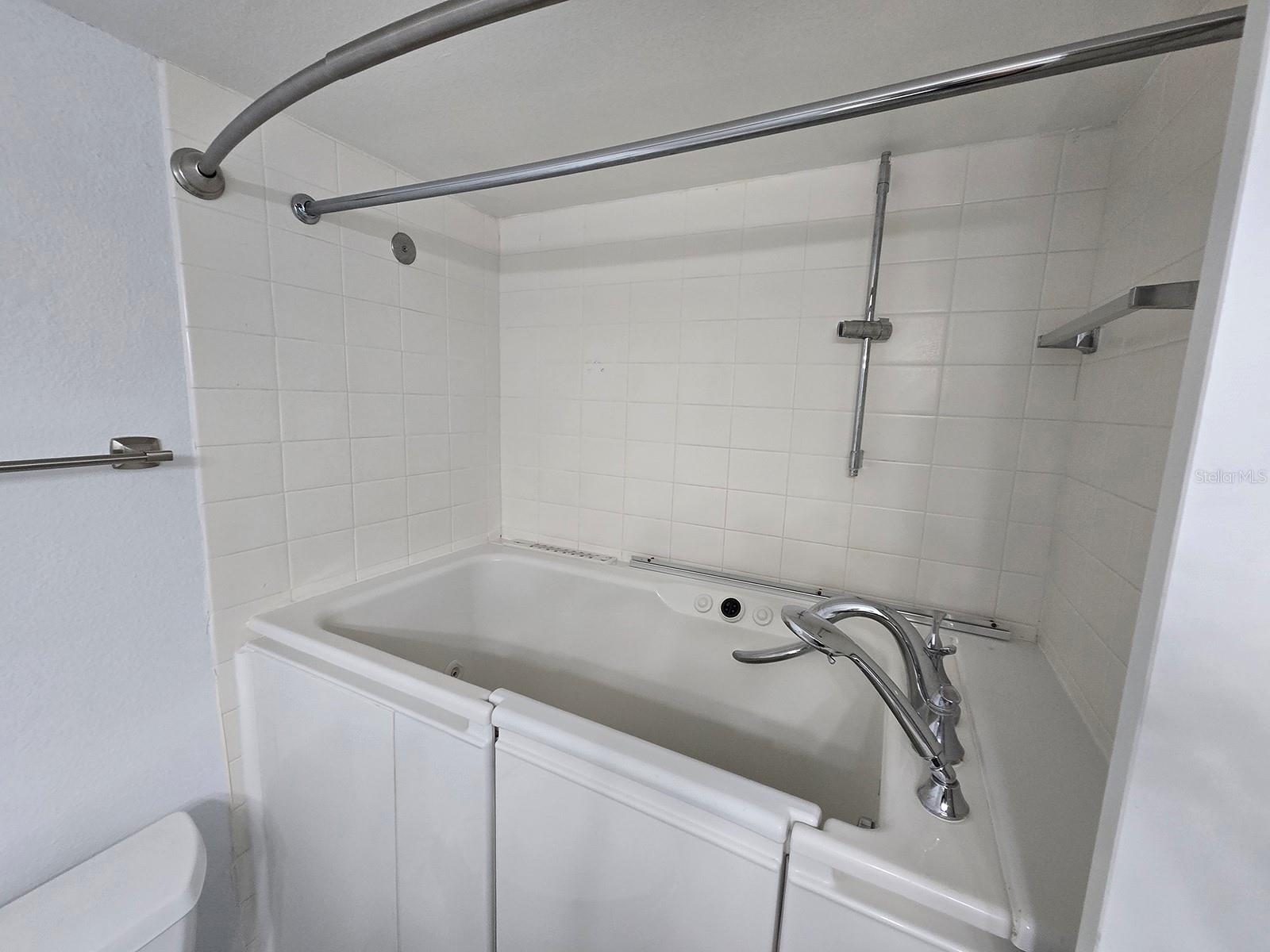 BAY ISLAND GROUP 1 - Residential