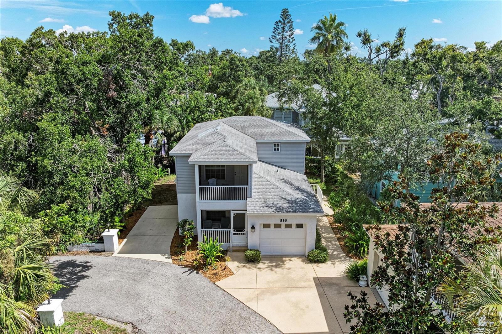 516 HOWARD COURT
