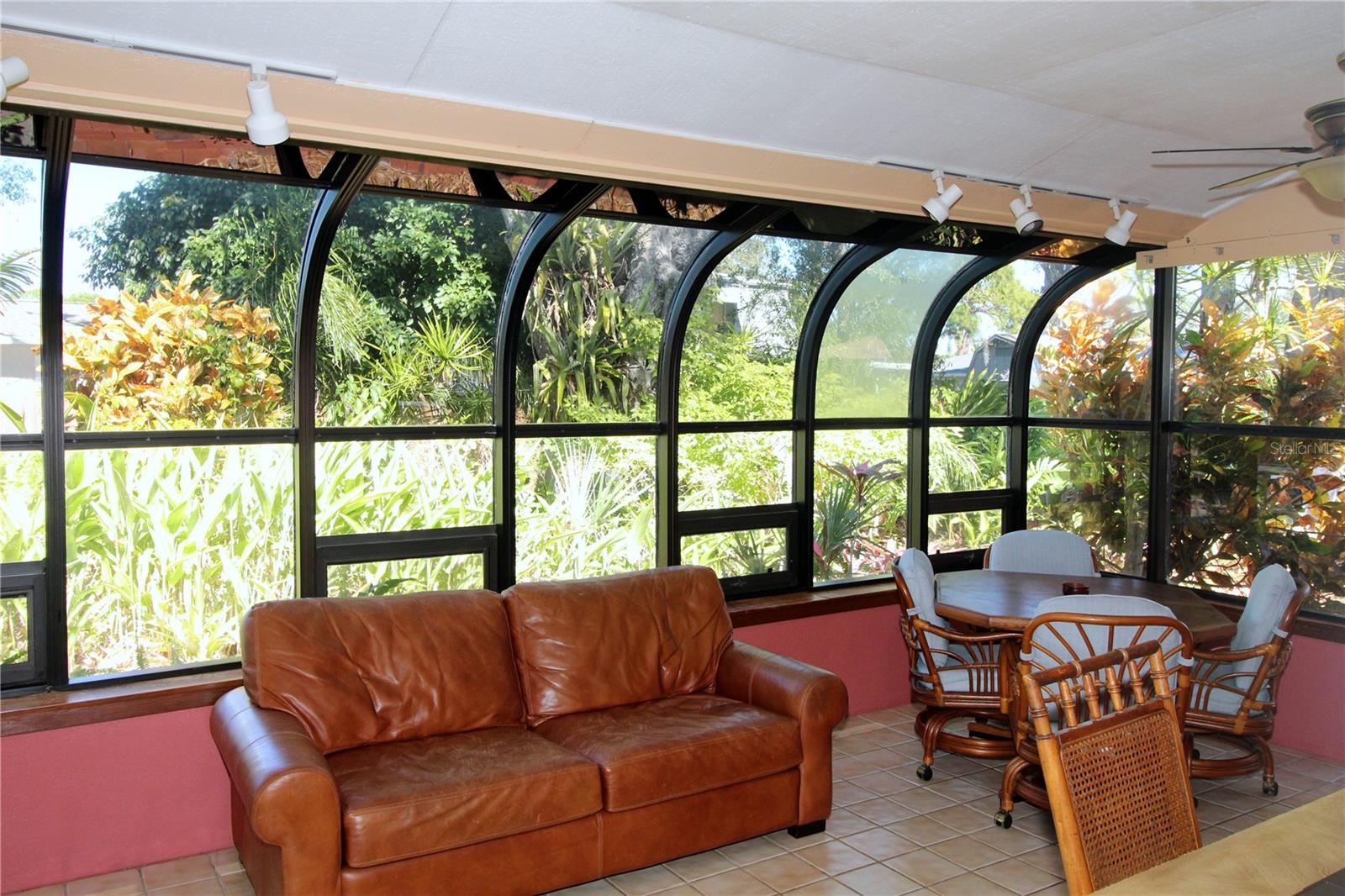 PINE GARDENS - Residential