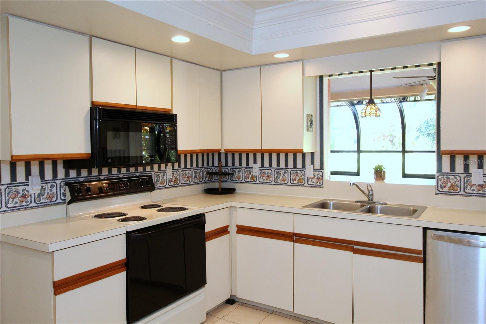 PINE GARDENS - Residential