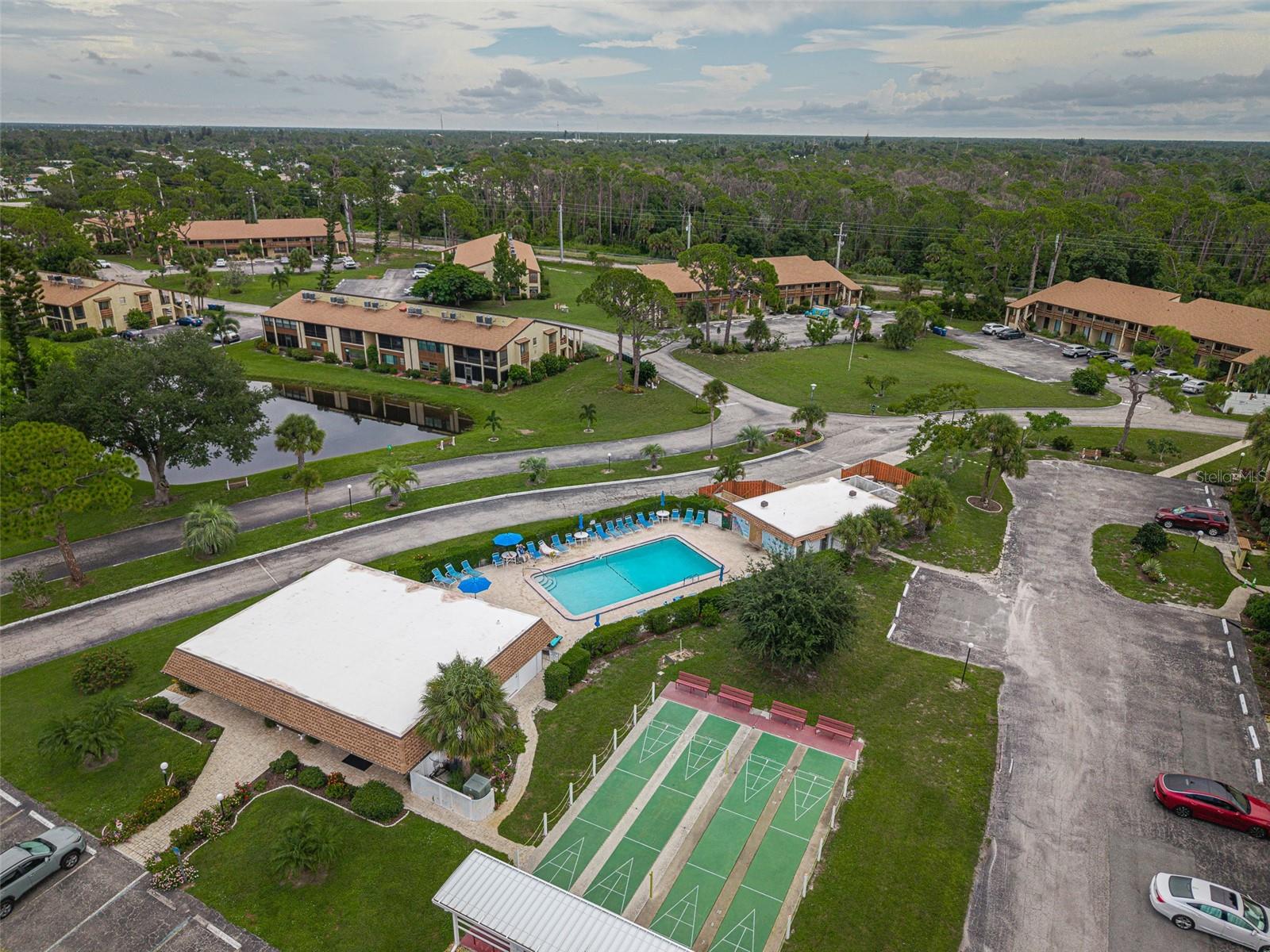 9 QUAILS RUN BOULEVARD 12