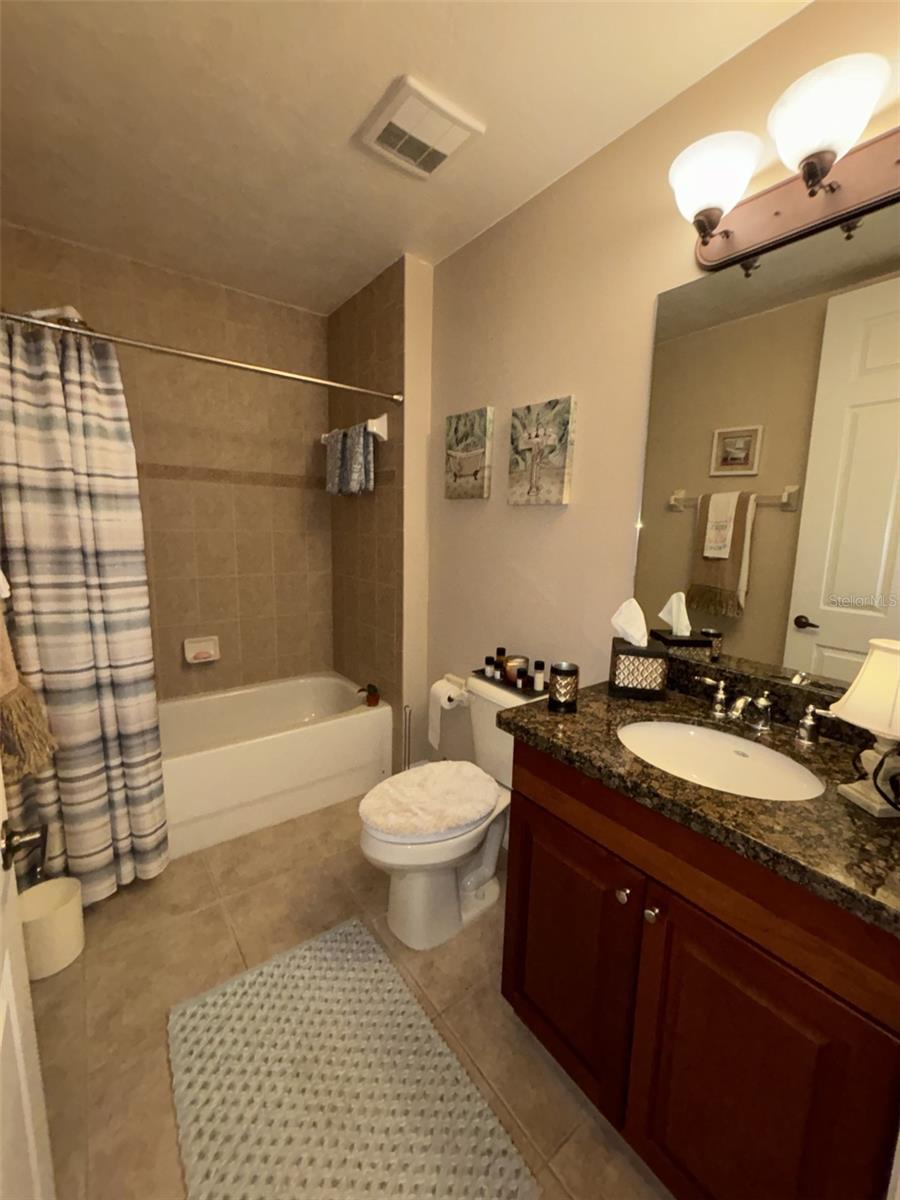 BELLA LAGO/VIVANTE XXI - Residential Lease