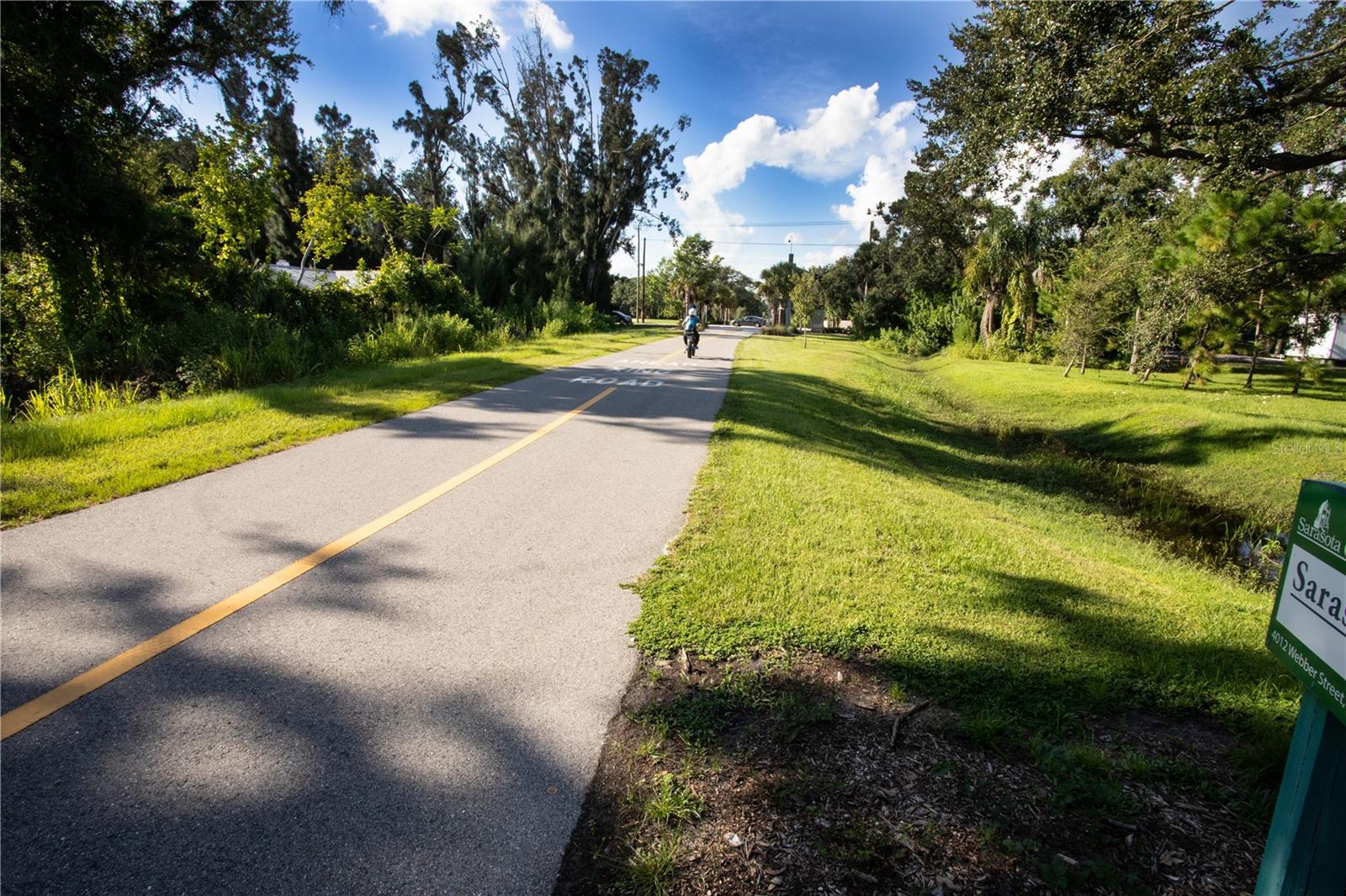 VISTAS ON BENEVA - Residential
