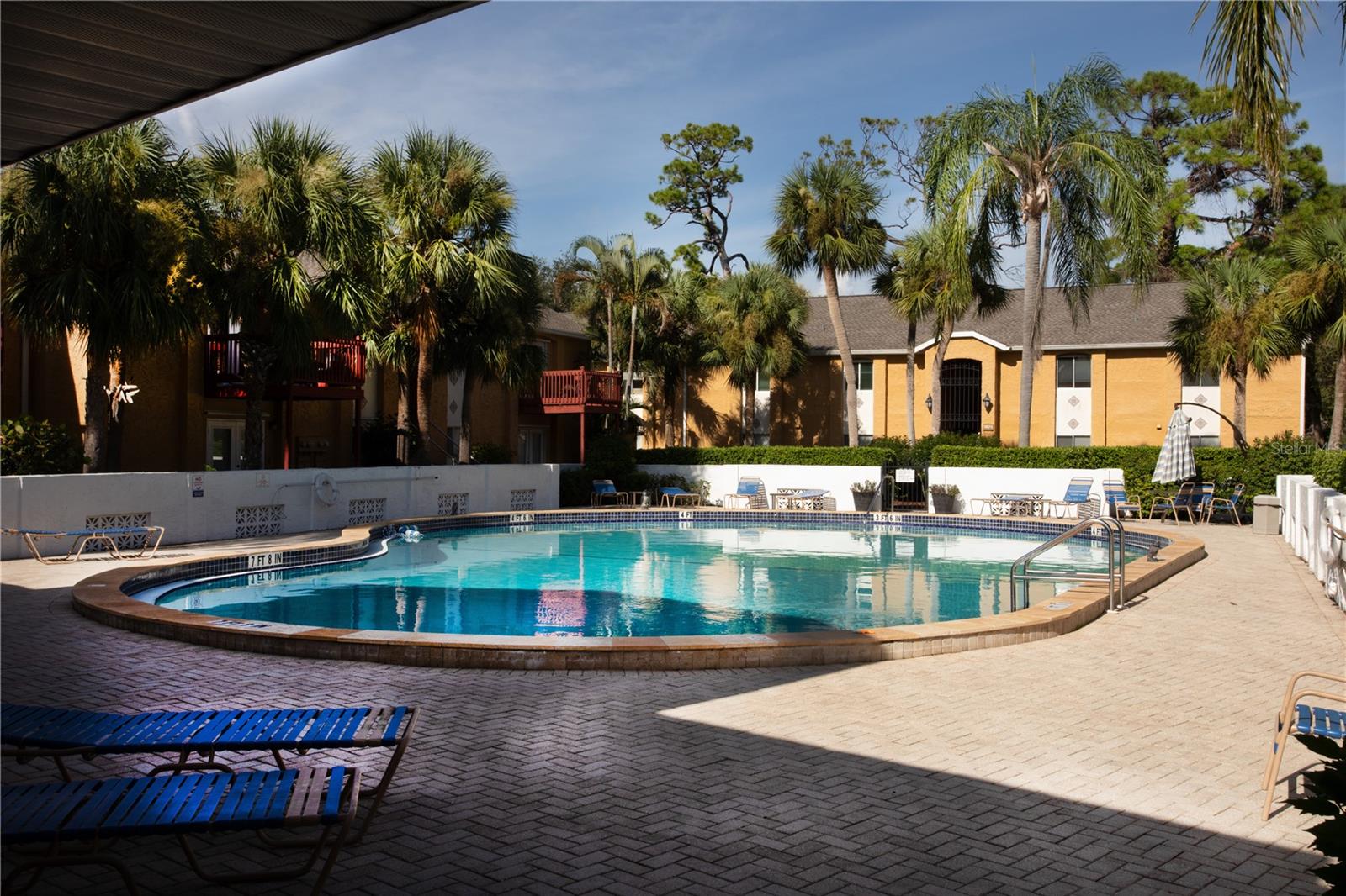 VISTAS ON BENEVA - Residential