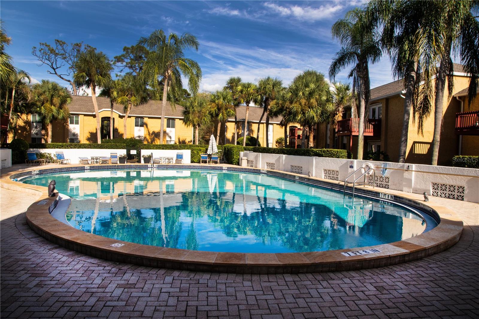 VISTAS ON BENEVA - Residential