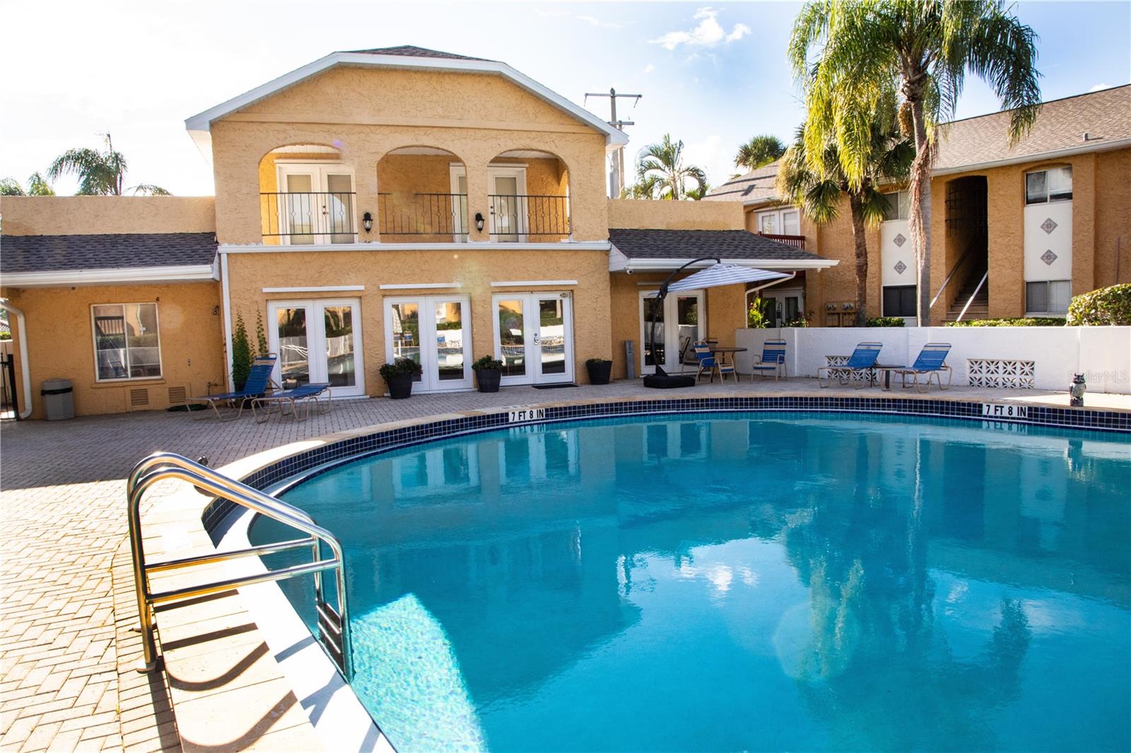 VISTAS ON BENEVA - Residential