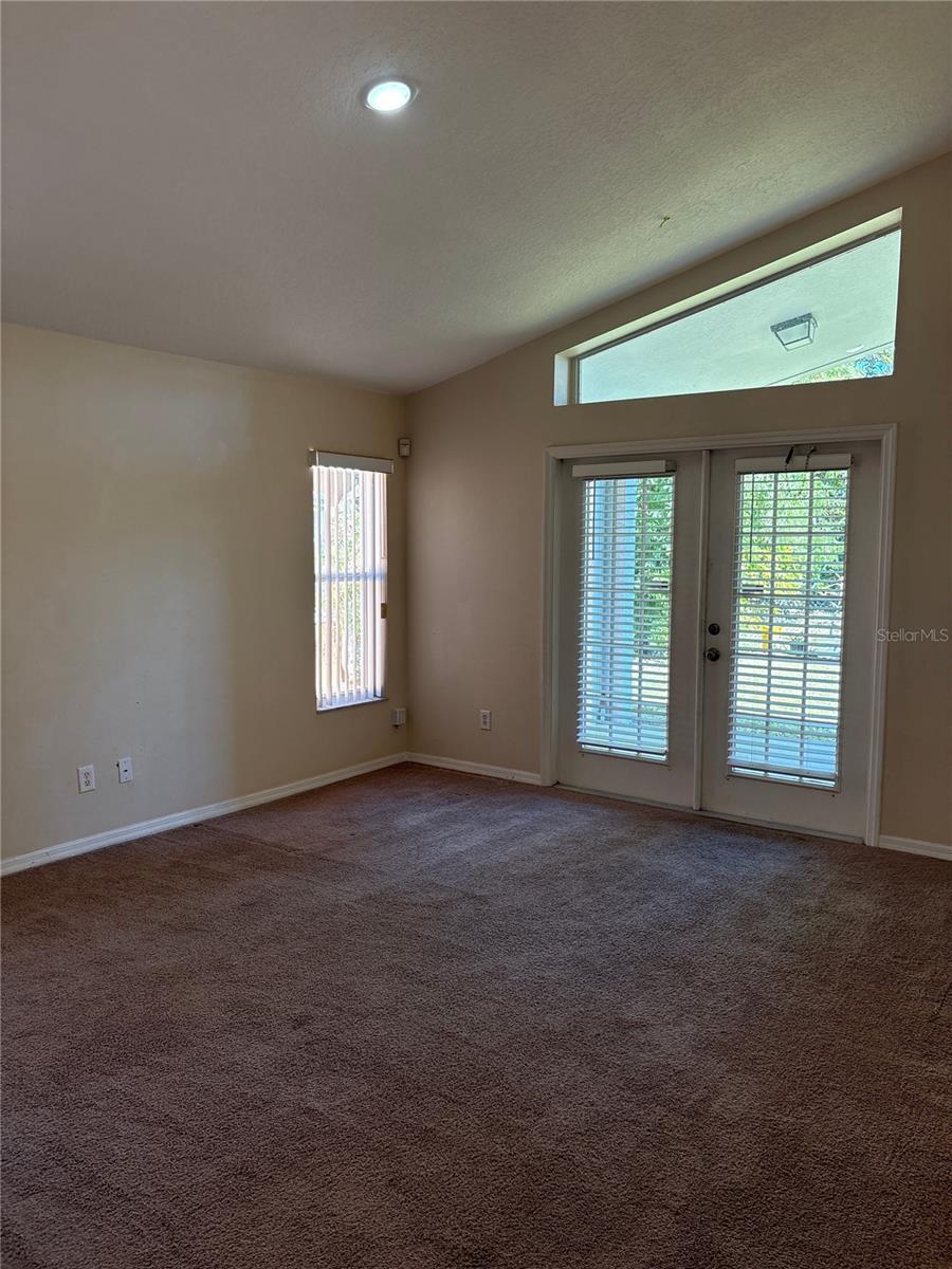 CRYSTAL GLEN - Residential Lease