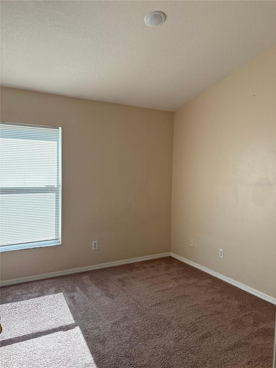 CRYSTAL GLEN - Residential Lease