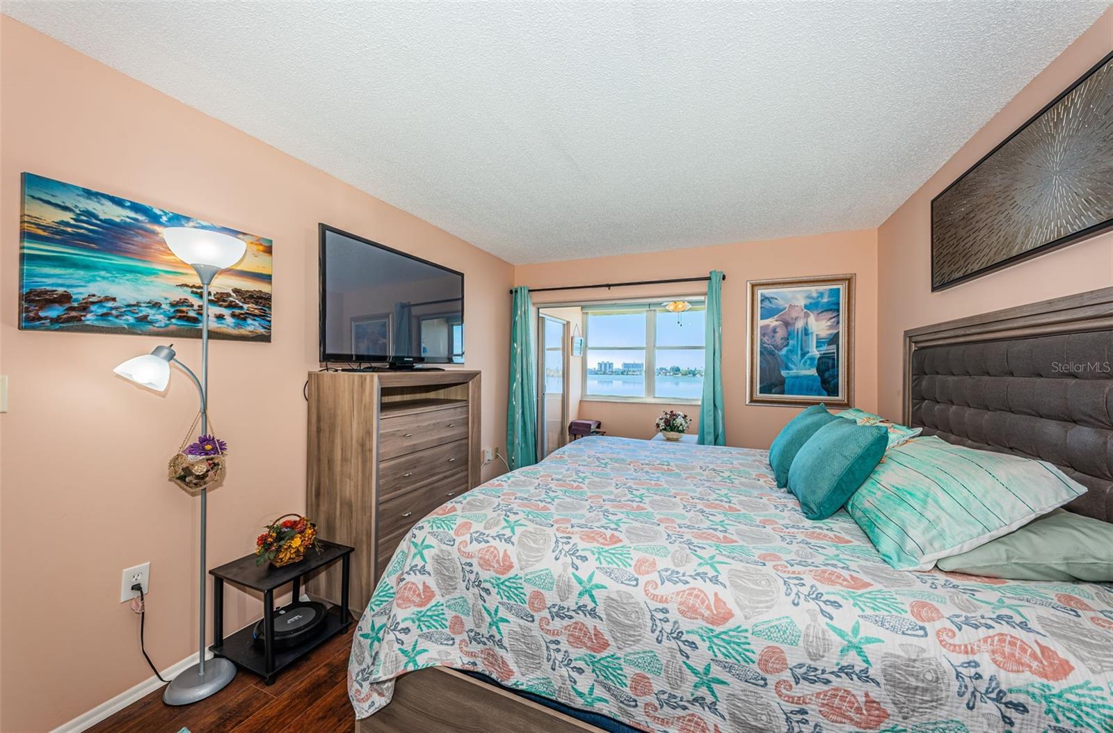 LEXINGTON TOWERS CONDO - Residential