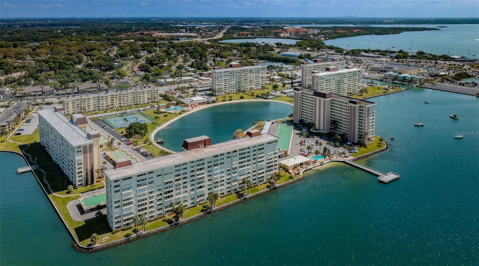 LEXINGTON TOWERS CONDO - Residential