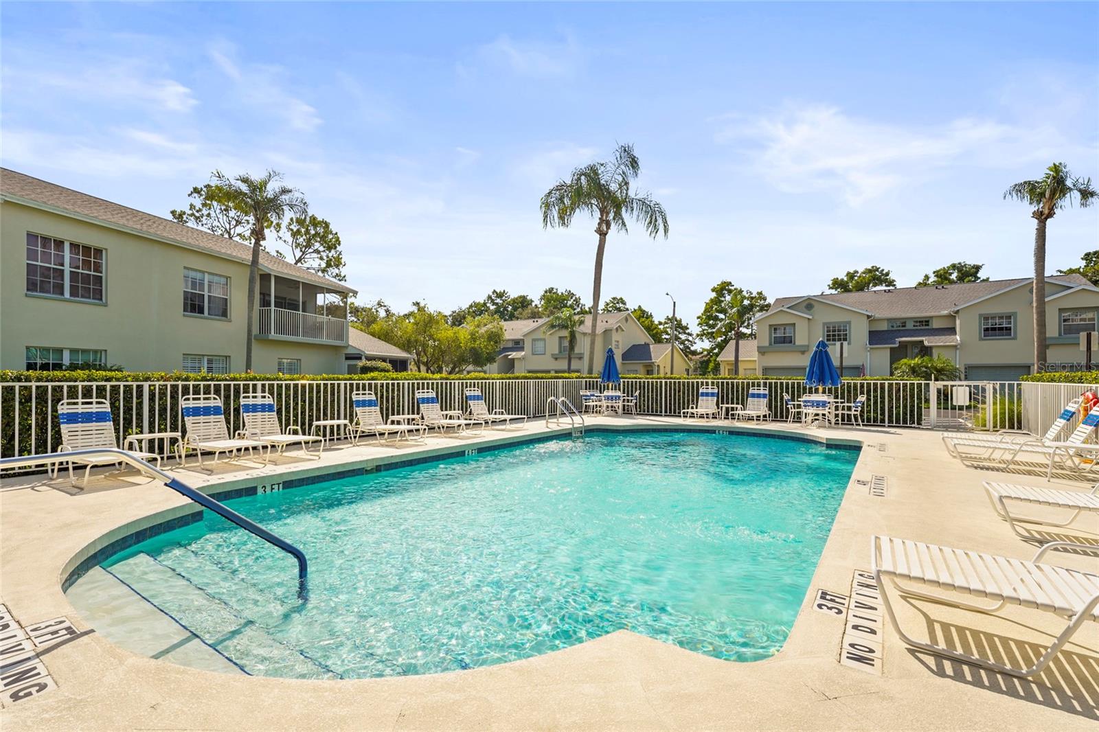 6310 GREEN OAK CIRCLE
