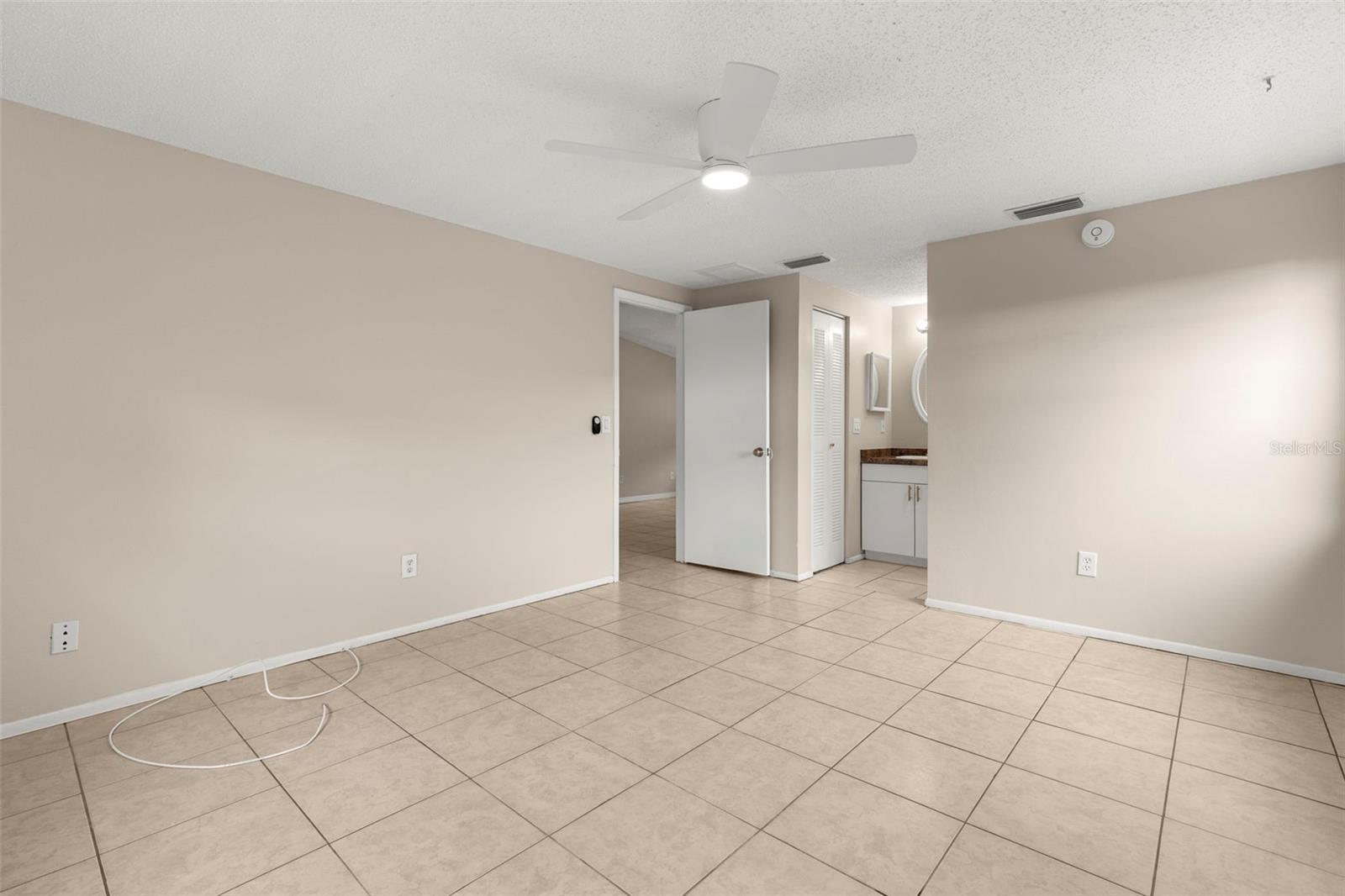 WOOD LAKE PH 1 UNIT 4B - Residential