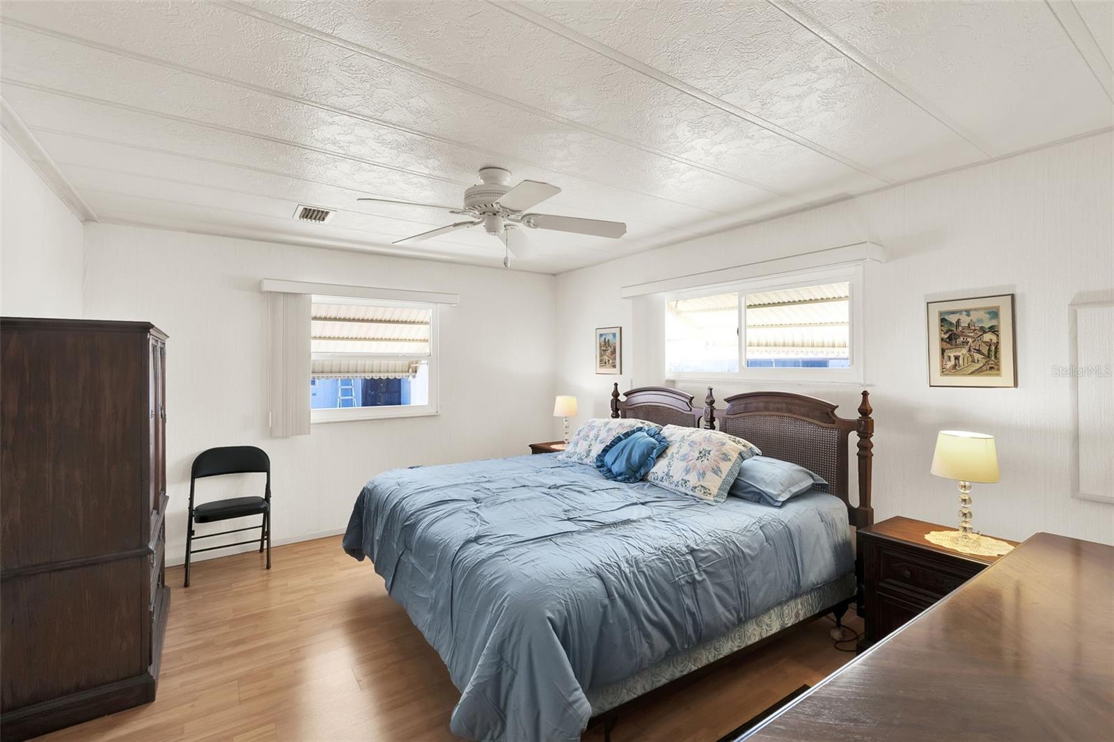 LA CASA MHP CO-OP - Residential