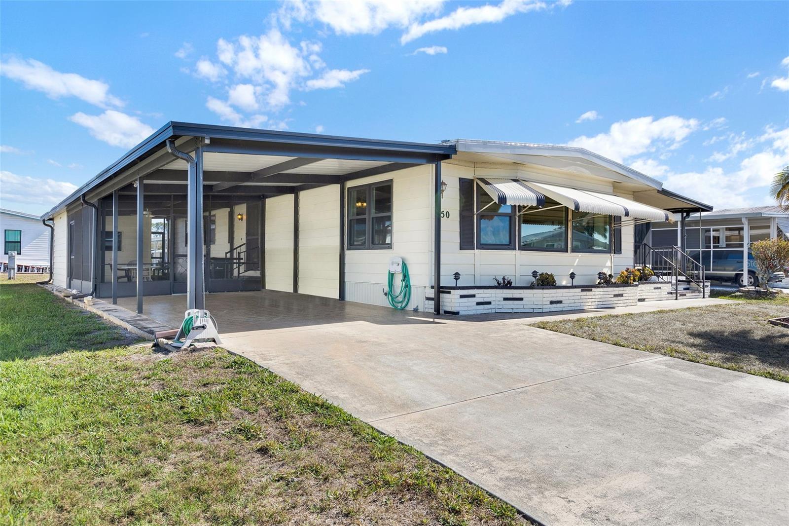 LA CASA MHP CO-OP - Residential