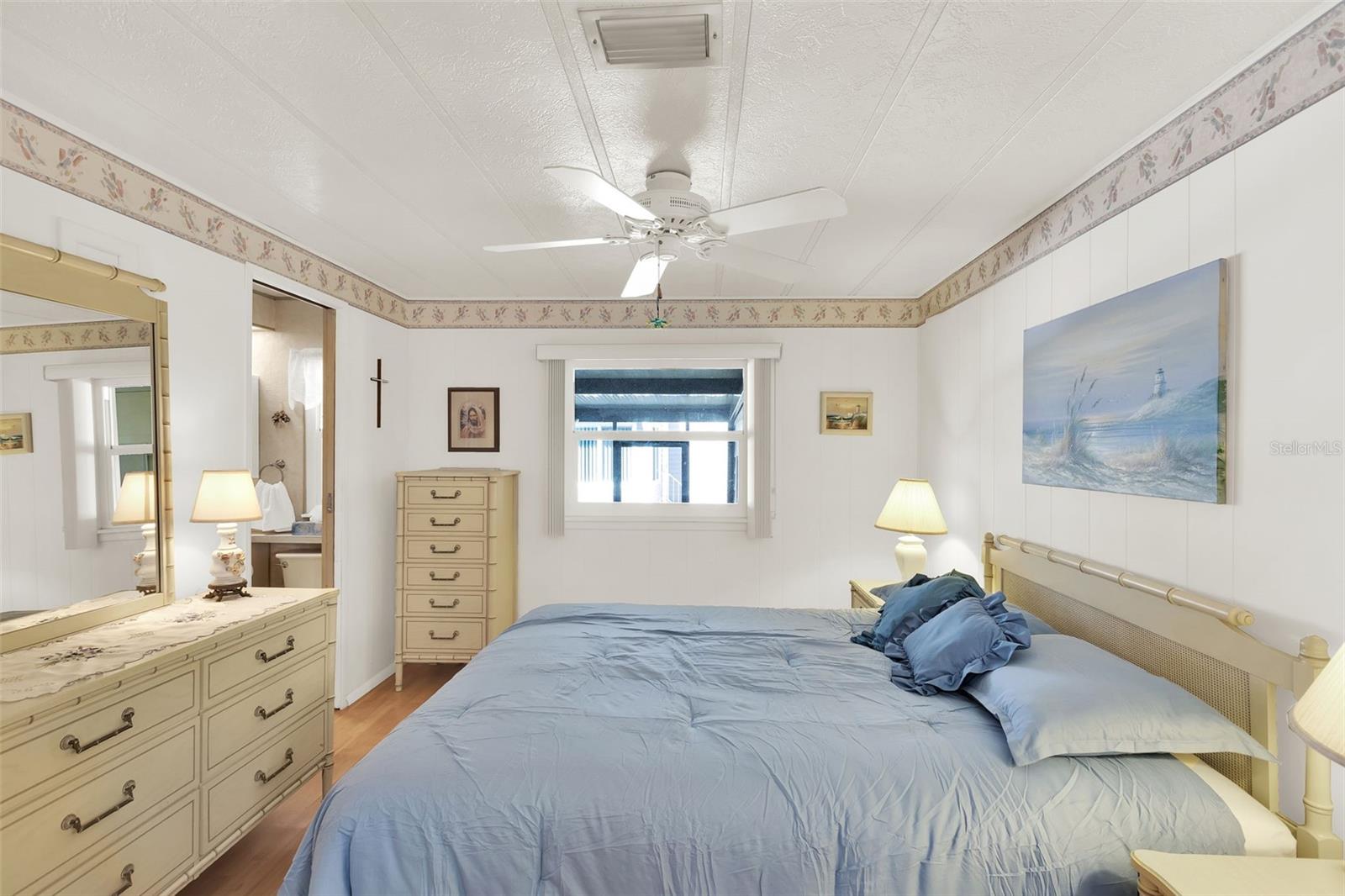 LA CASA MHP CO-OP - Residential