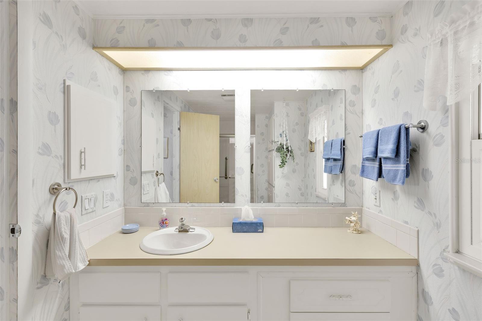 LA CASA MHP CO-OP - Residential