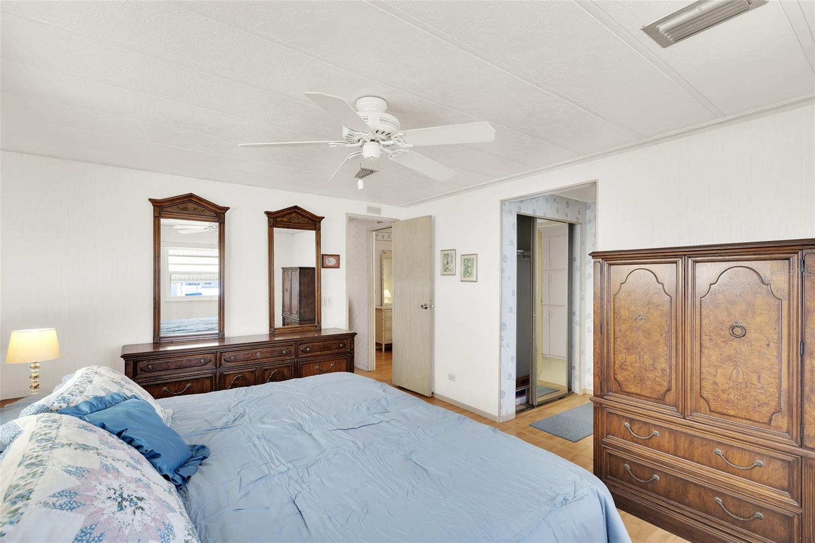 LA CASA MHP CO-OP - Residential