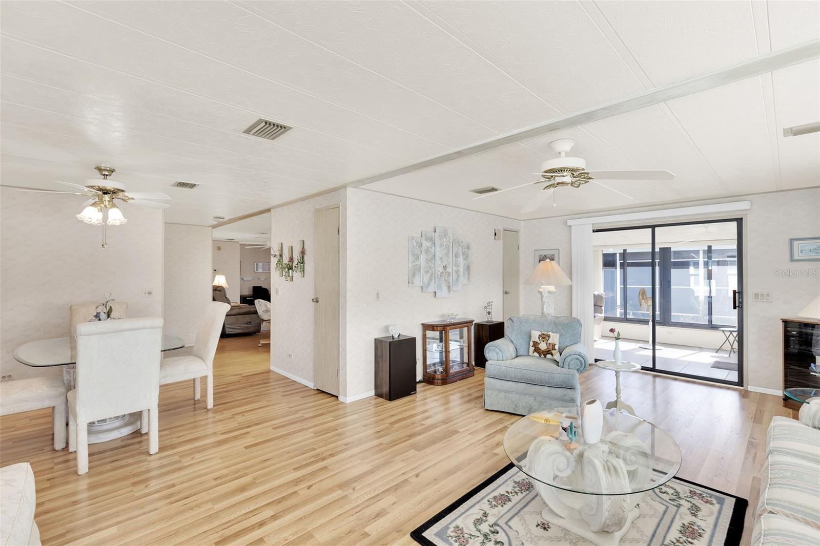 LA CASA MHP CO-OP - Residential