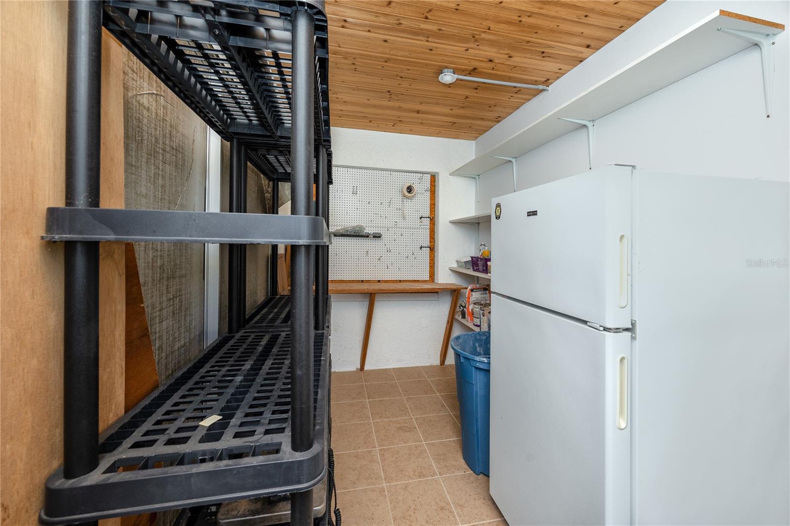 HOLIDAY LAKE VILLAS CONDO - Residential