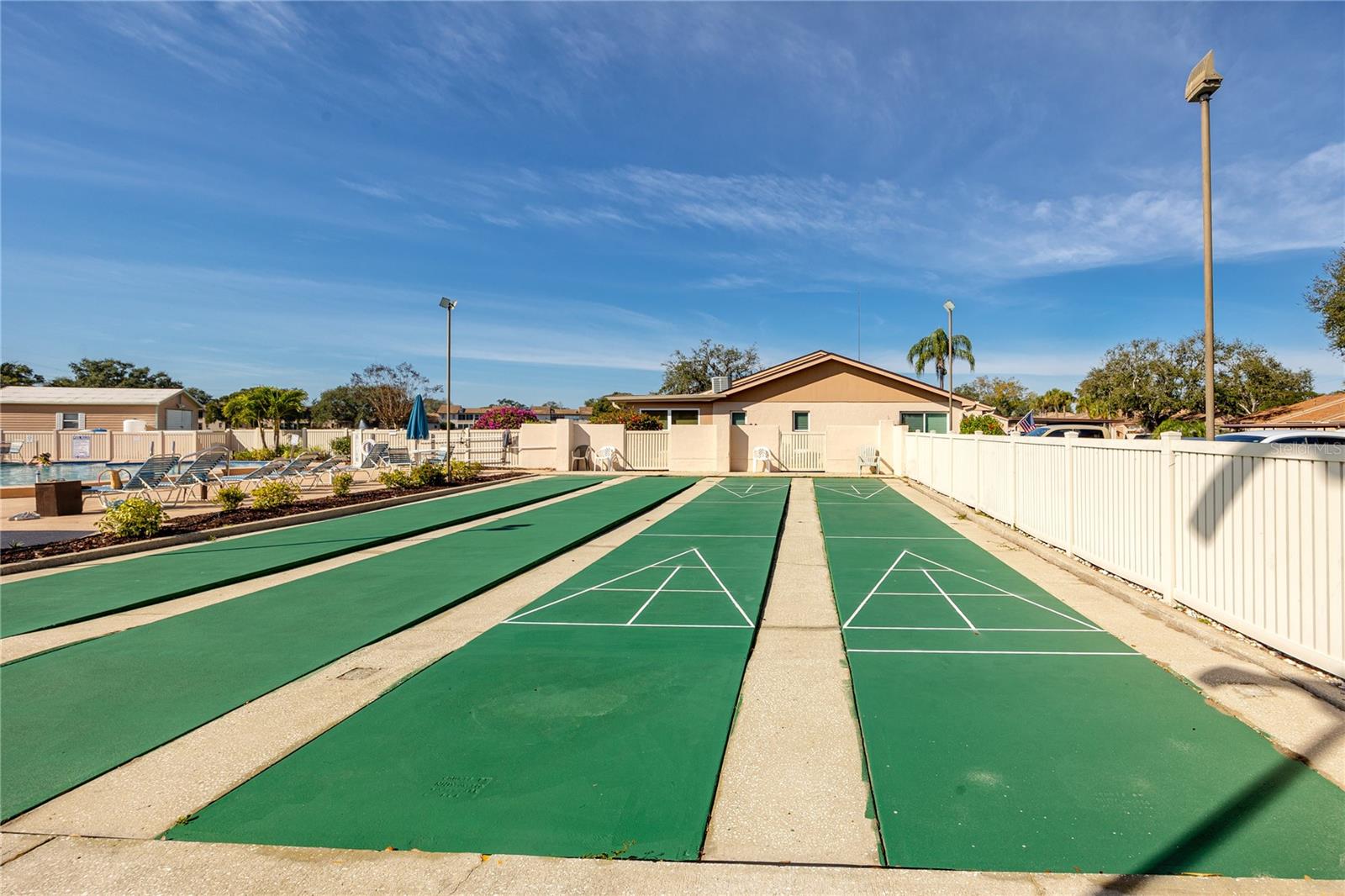 HOLIDAY LAKE VILLAS CONDO - Residential