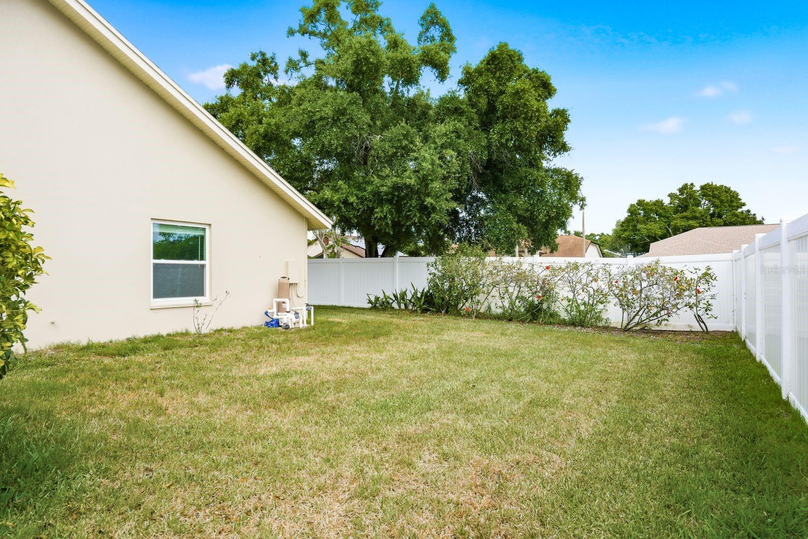 PIPERS MEADOW - Residential