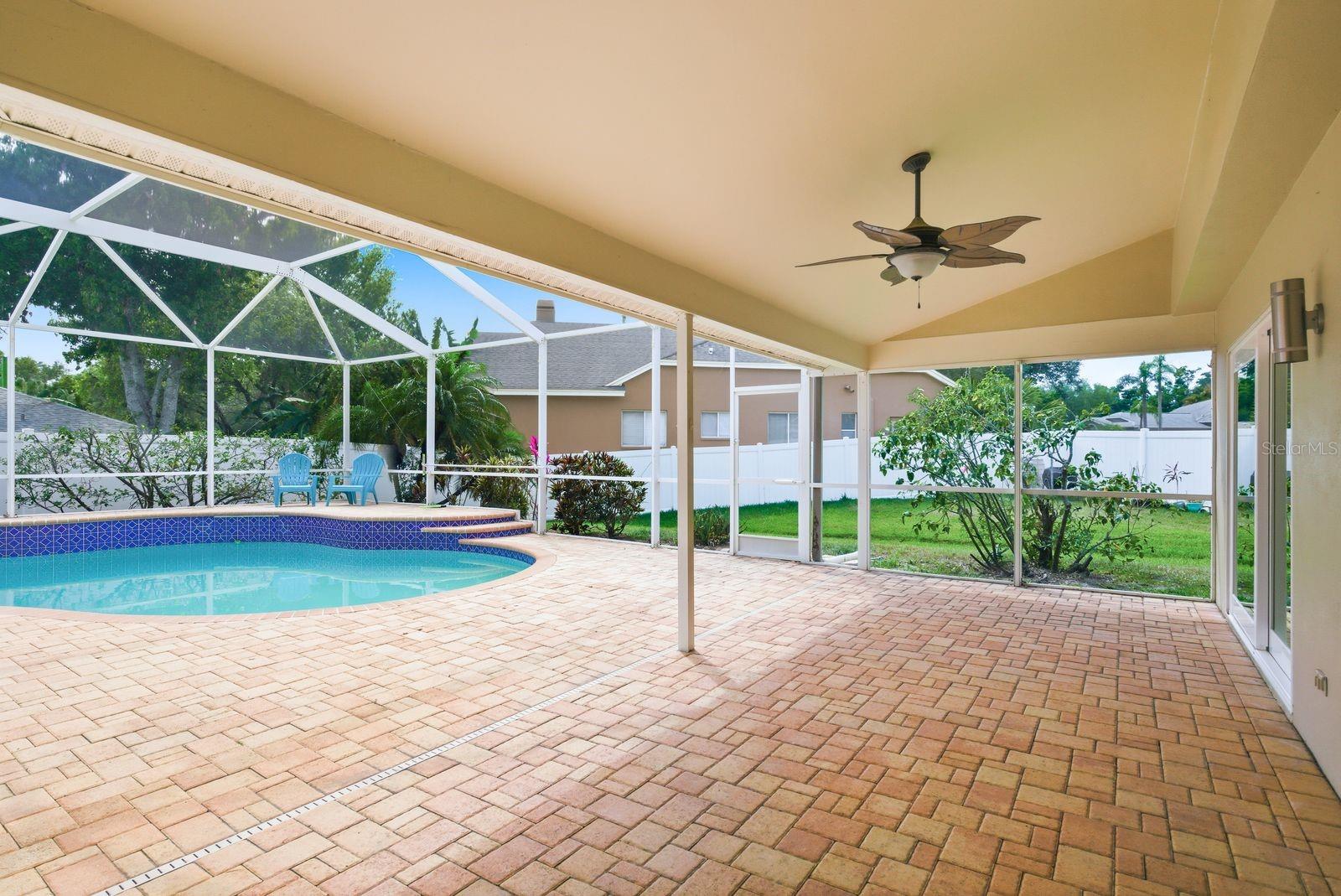 PIPERS MEADOW - Residential