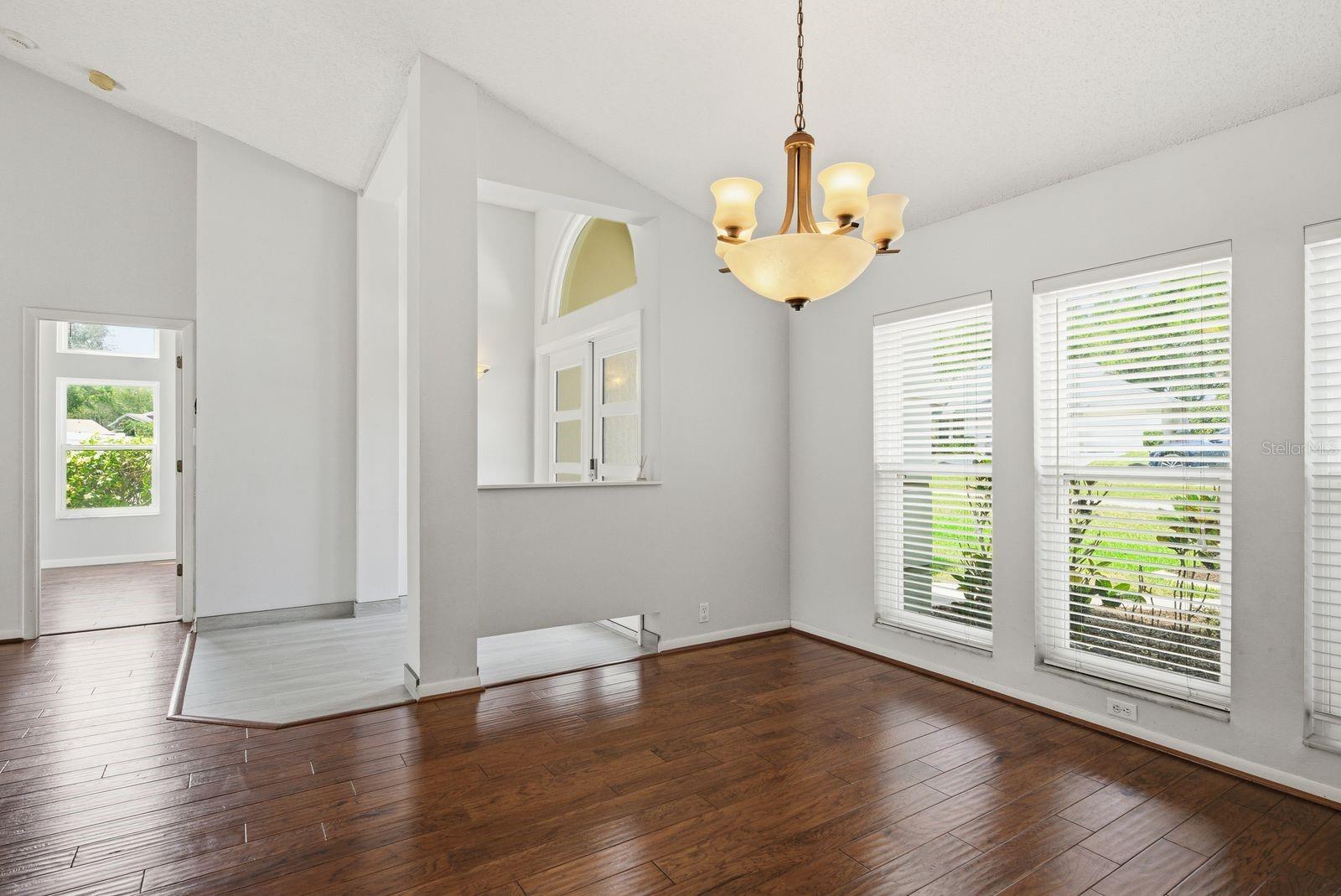 PIPERS MEADOW - Residential