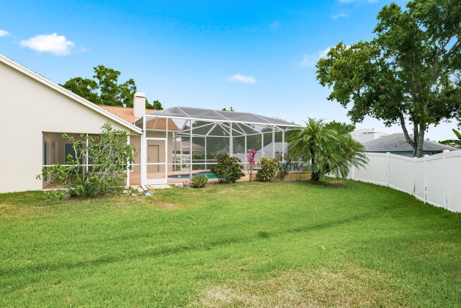 PIPERS MEADOW - Residential