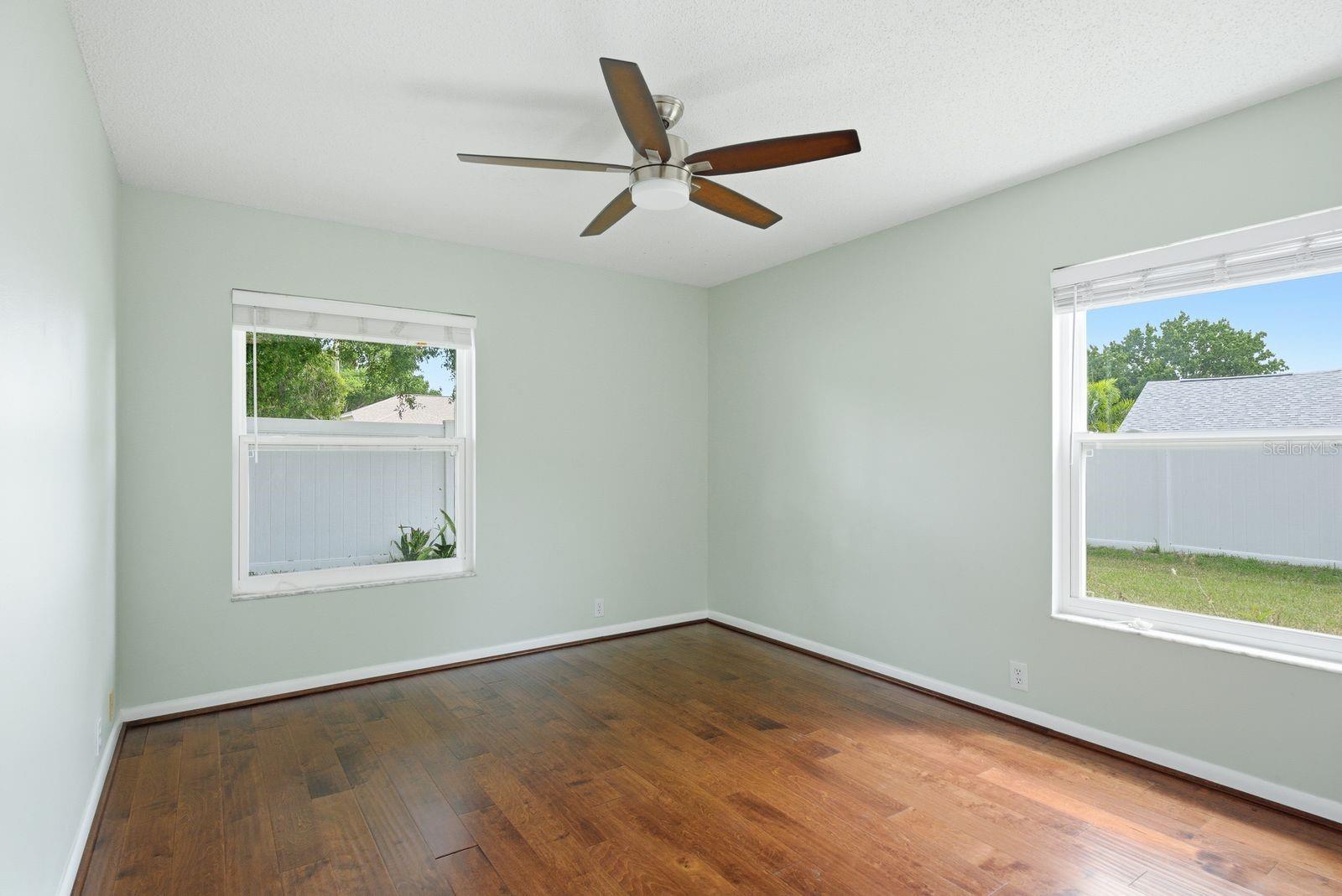 PIPERS MEADOW - Residential