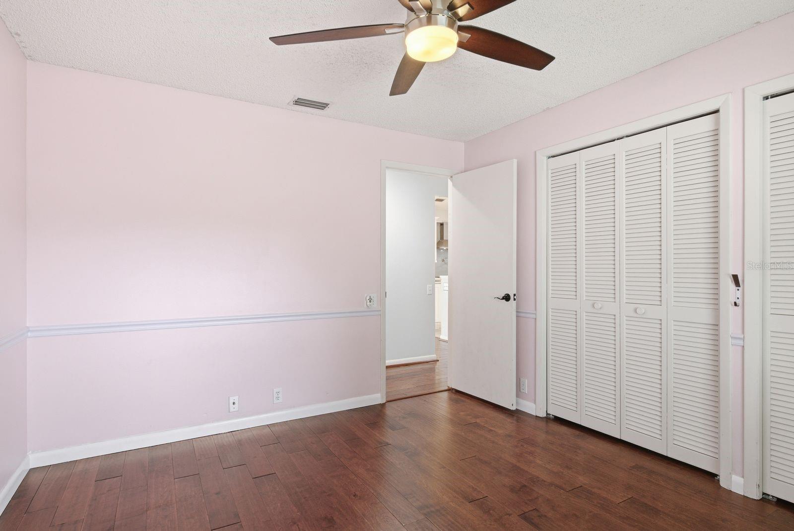 PIPERS MEADOW - Residential