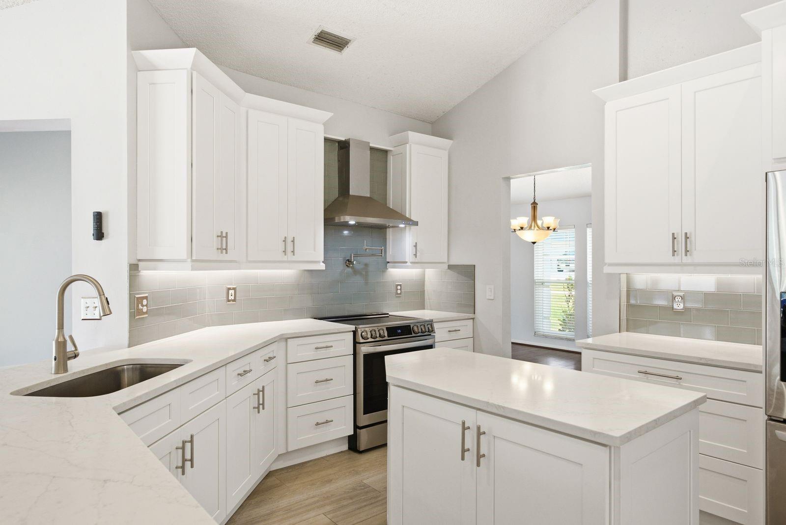 PIPERS MEADOW - Residential