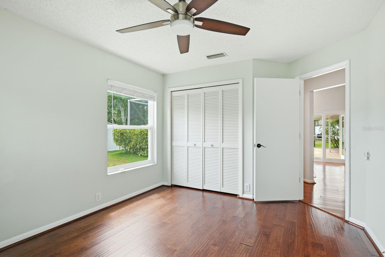PIPERS MEADOW - Residential