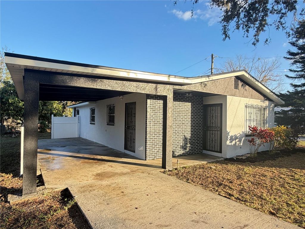 Photo of 1423 N Webster Avenue, Lakeland, FL 33805 (MLS # L4958183)