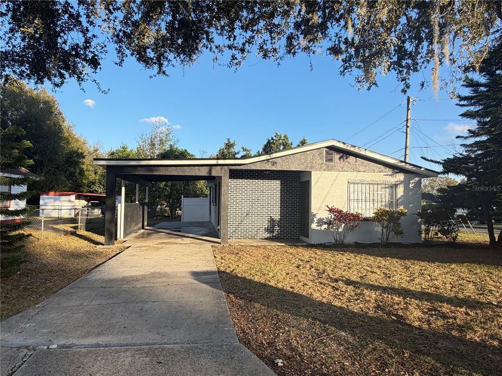 Photo of 1423 N Webster Avenue, Lakeland, FL 33805 (MLS # L4958183)