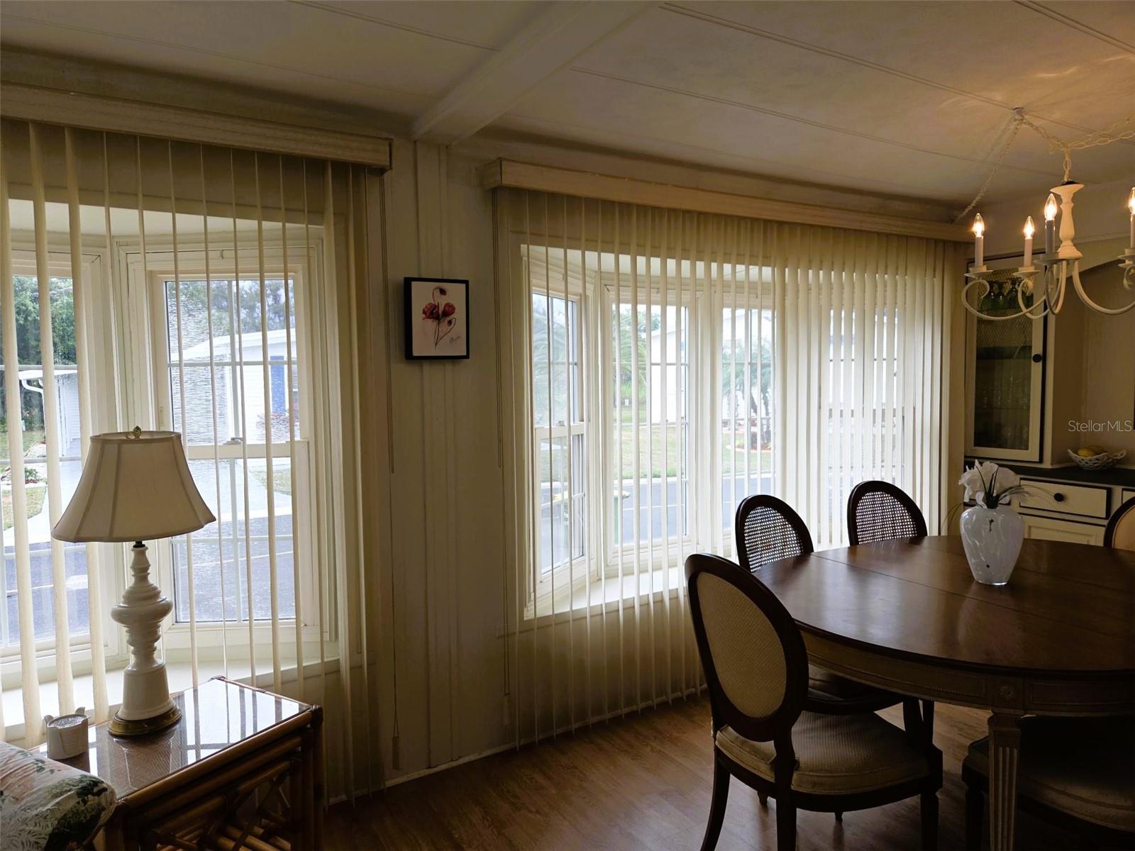 OAKWOOD MANOR - Residential