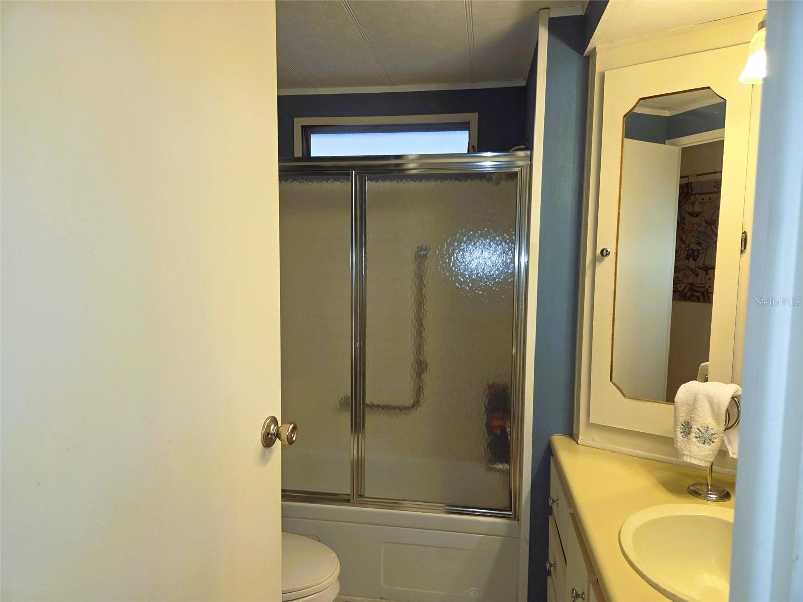 OAKWOOD MANOR - Residential