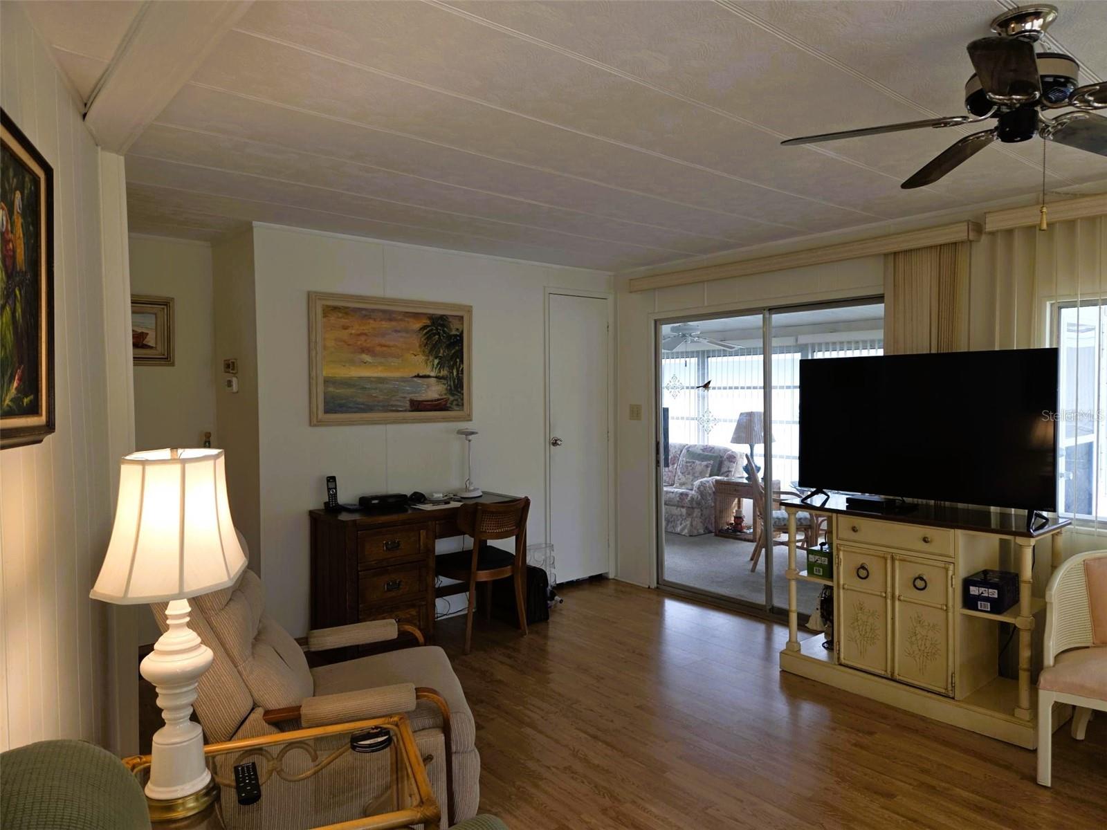 OAKWOOD MANOR - Residential