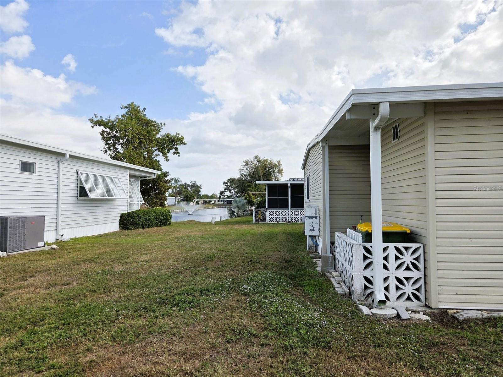 OAKWOOD MANOR - Residential