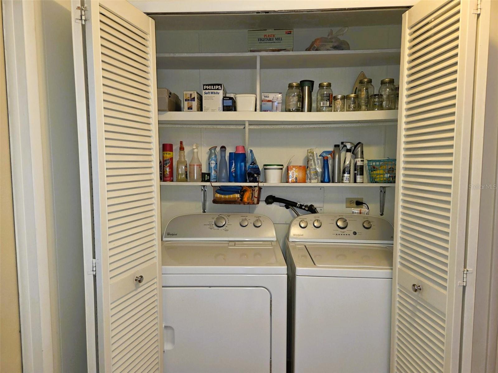 OAKWOOD MANOR - Residential