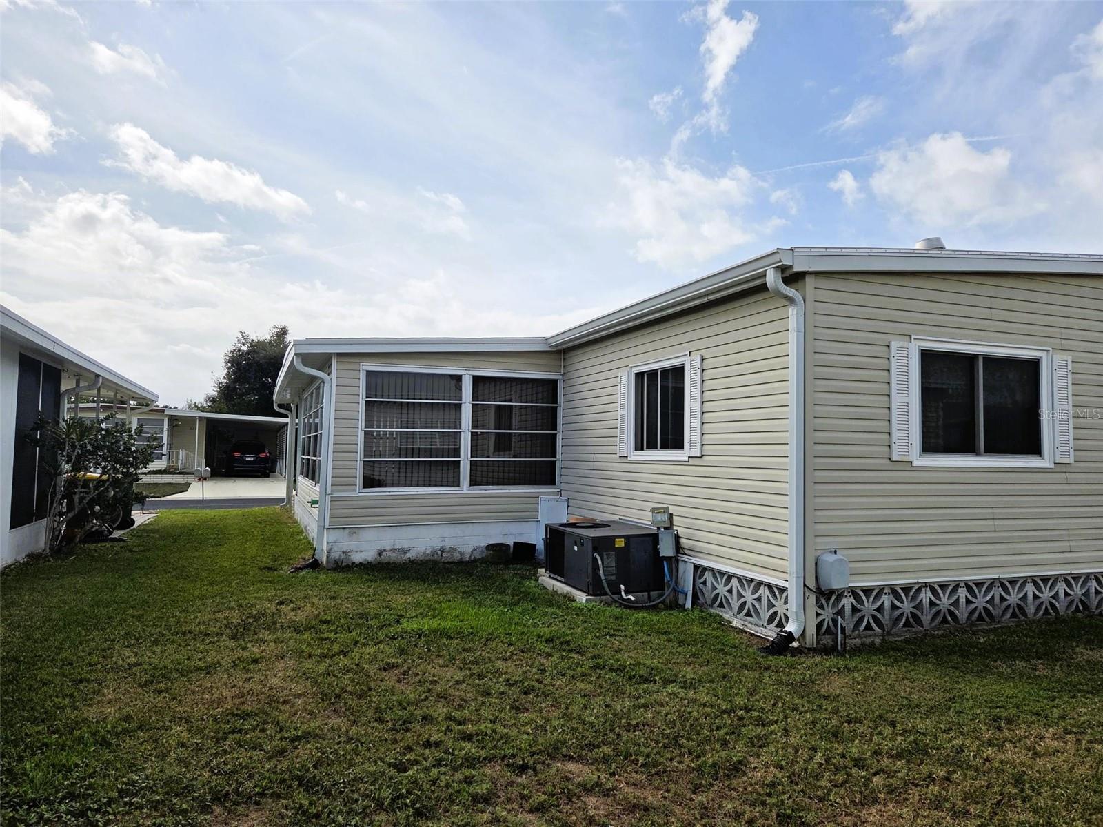 OAKWOOD MANOR - Residential