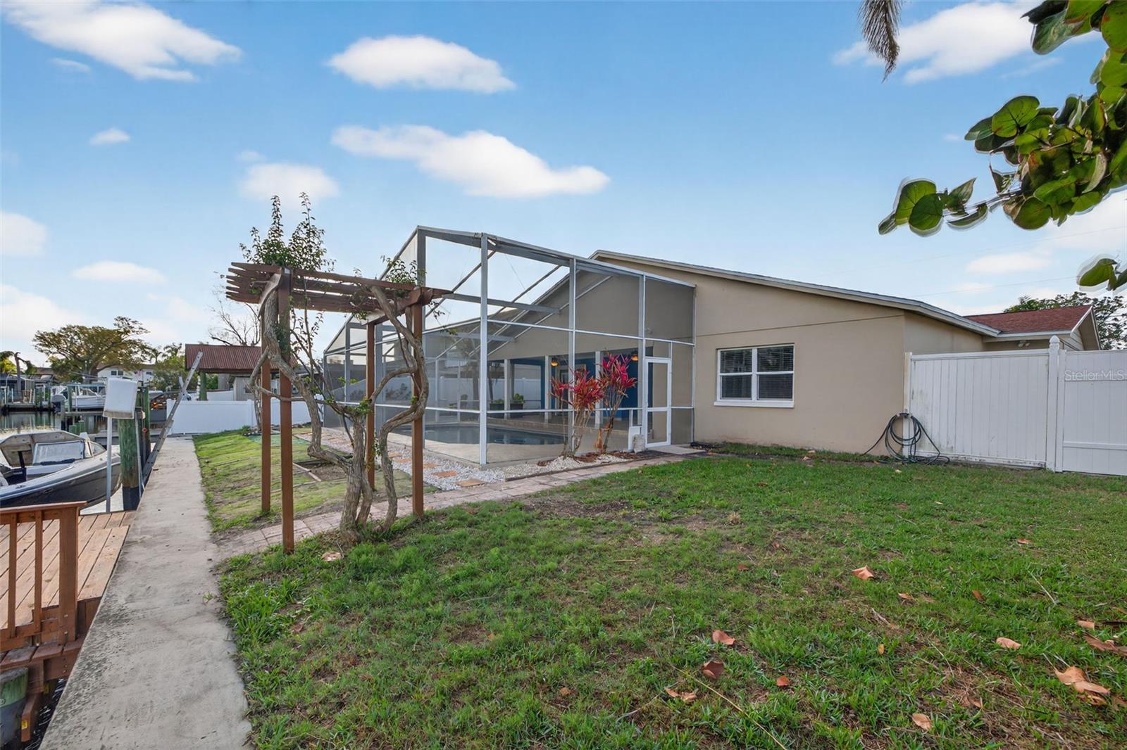 BAY CREST PARK UNIT NO 11 - Residential