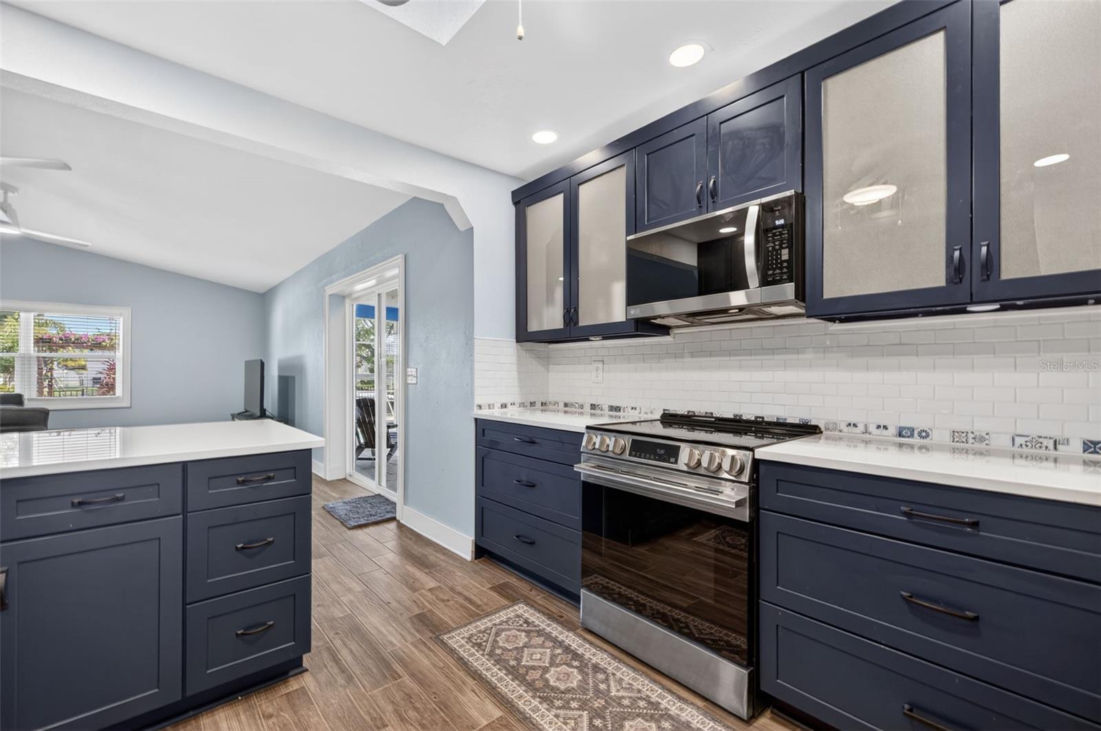 8711 BAY CREST LANE
