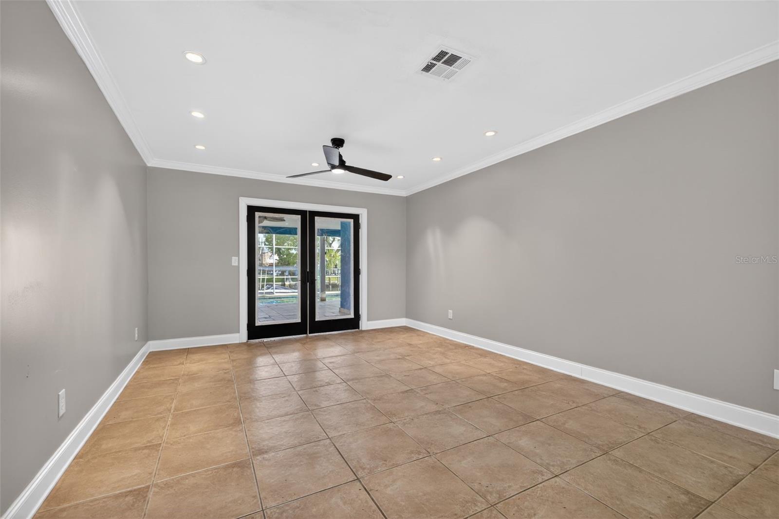 BAY CREST PARK UNIT NO 11 - Residential