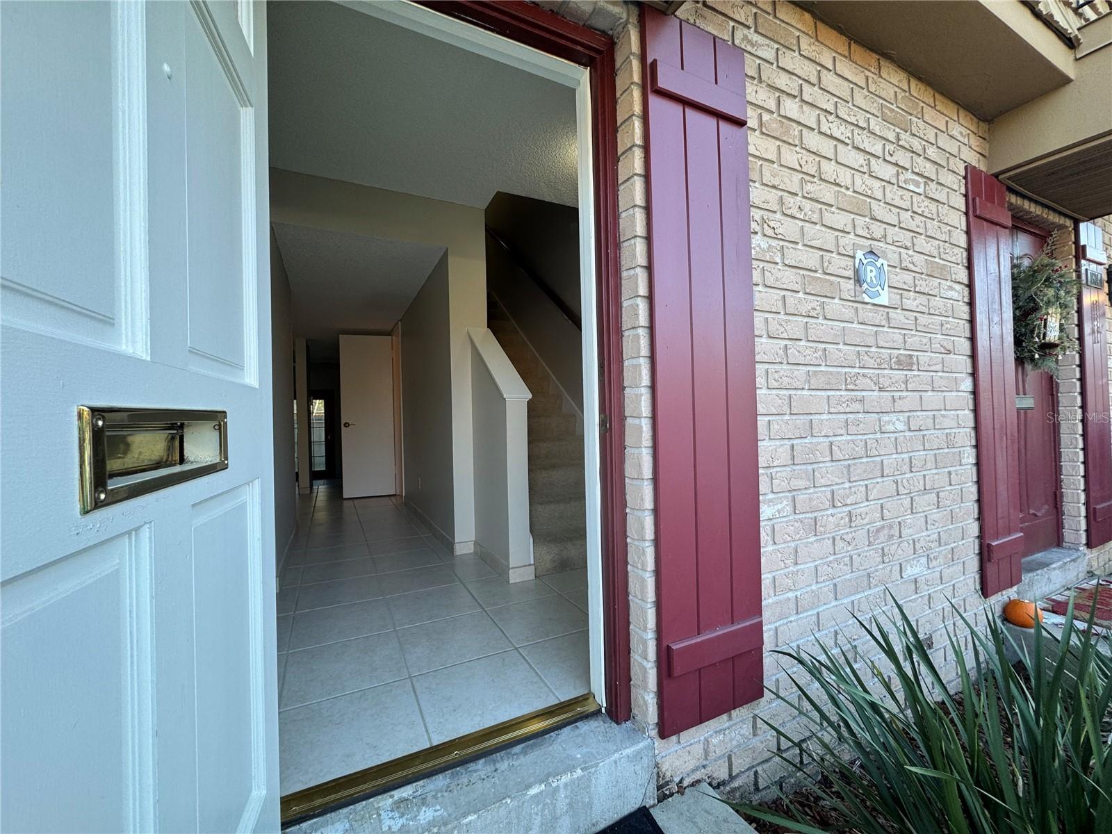 FOUR SEASONS CONDO - Residential Lease