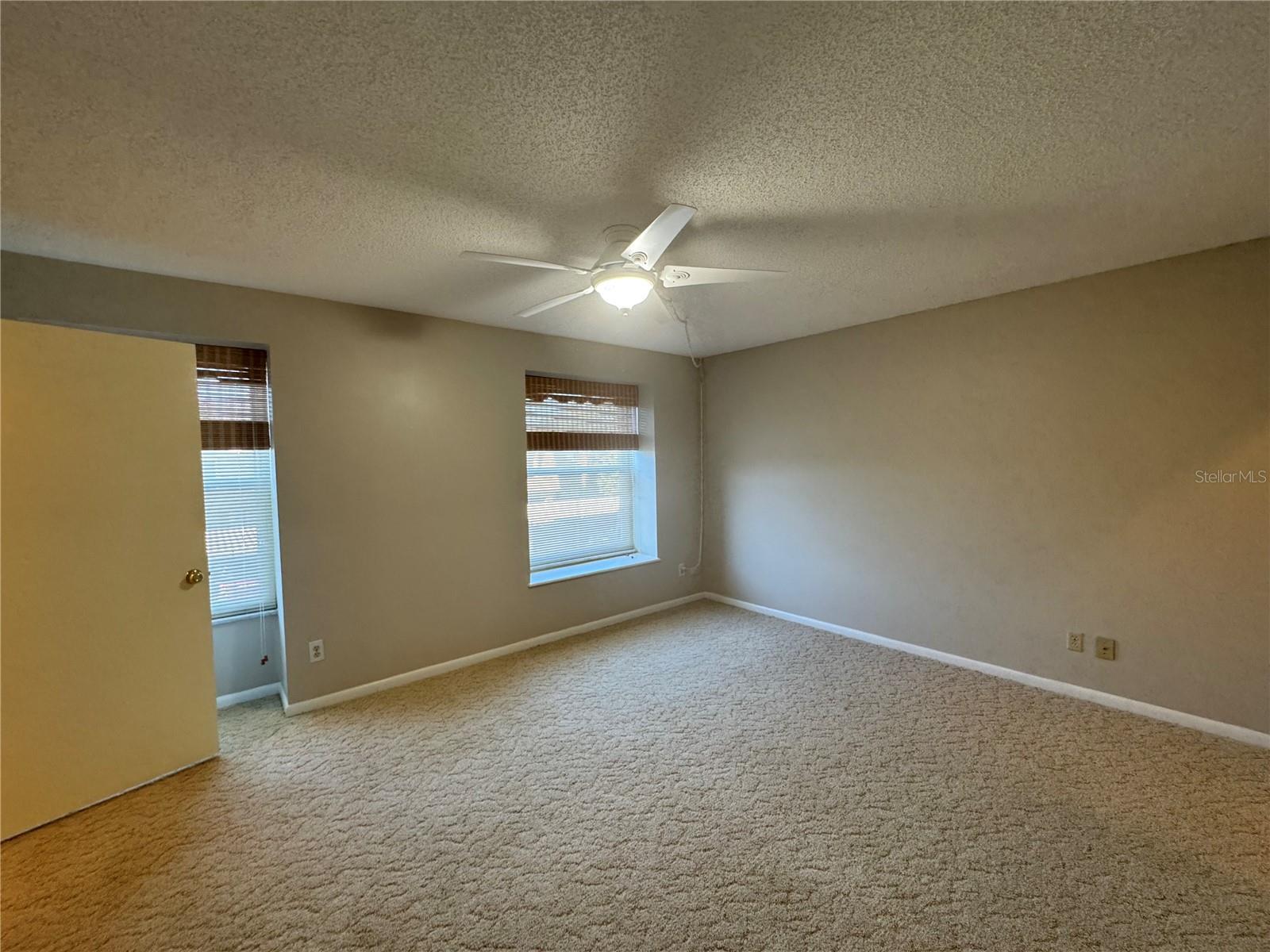 FOUR SEASONS CONDO - Residential Lease