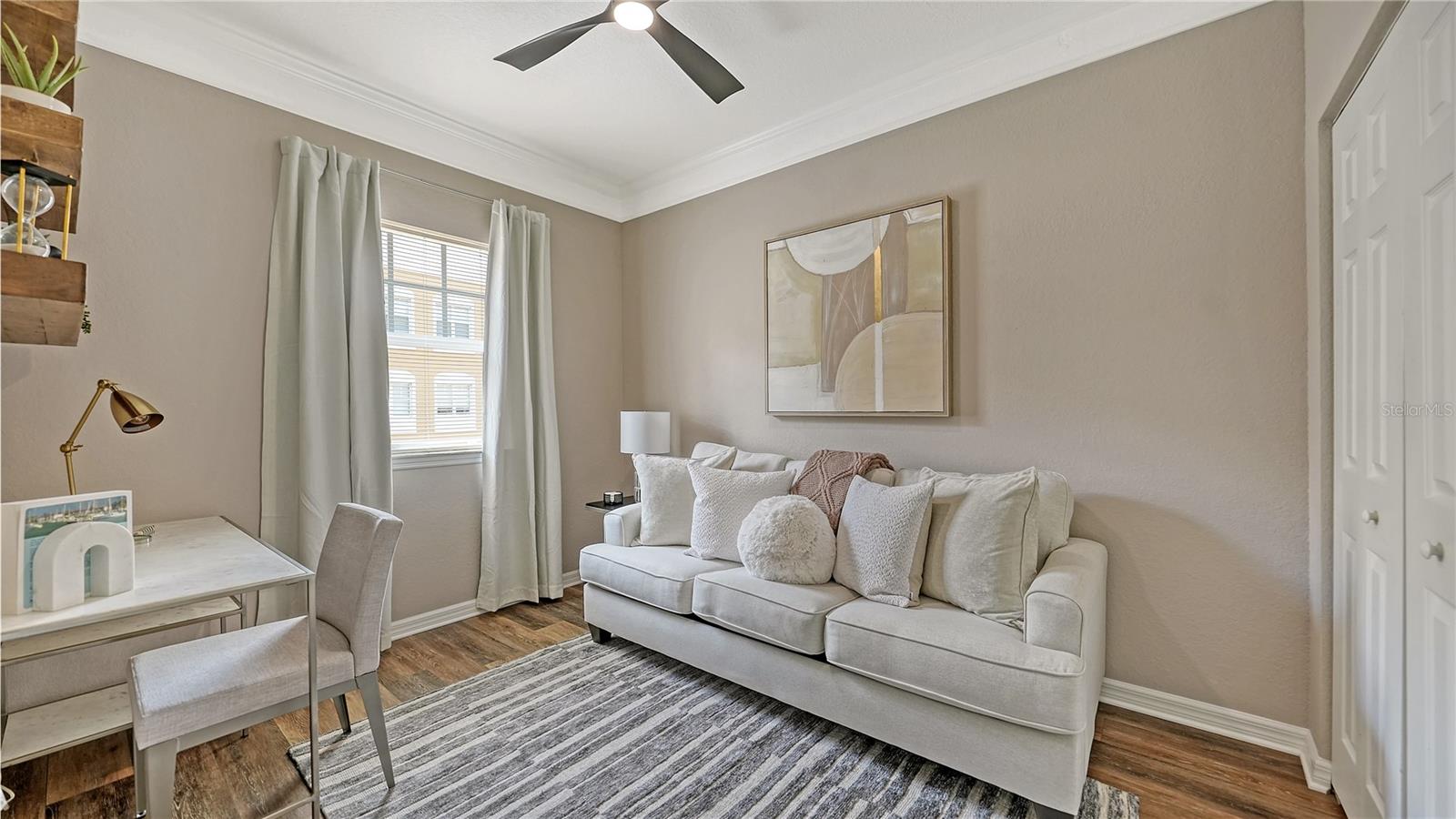 BROADWAY PROMENADE - Residential Lease