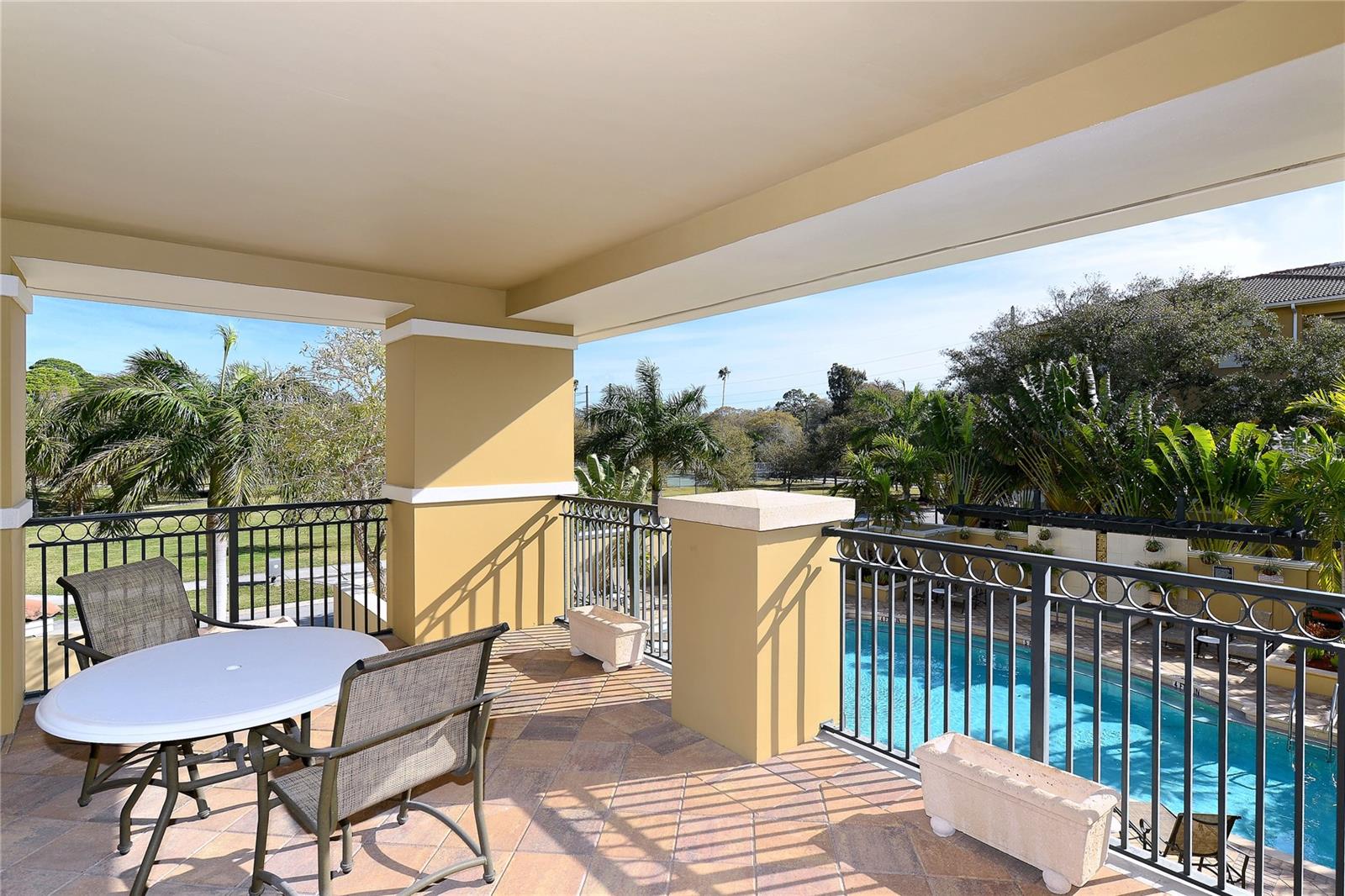 BROADWAY PROMENADE - Residential Lease