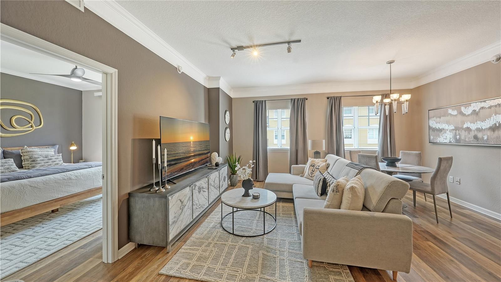 BROADWAY PROMENADE - Residential Lease
